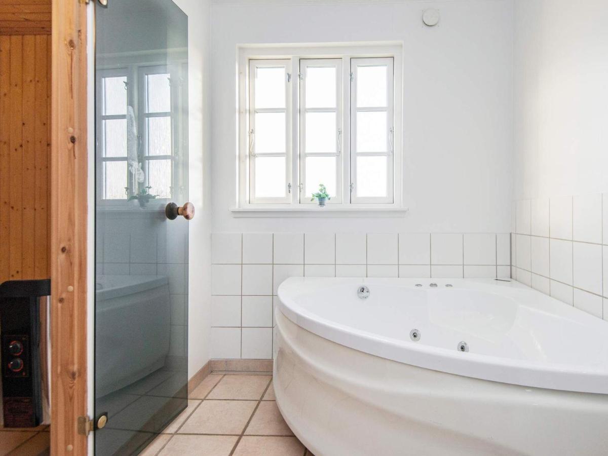 8 Person Holiday Home In Aabenraa Løjt Kirkeby Extérieur photo