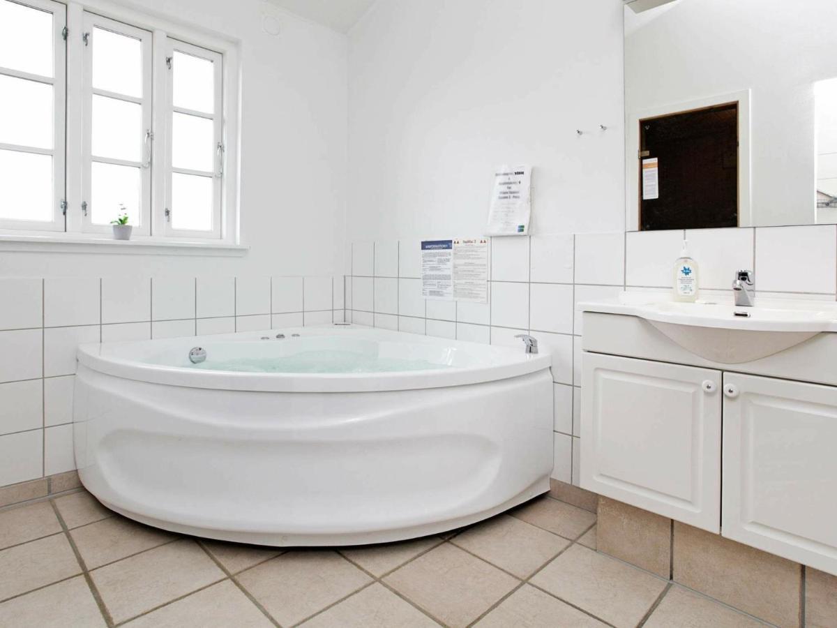8 Person Holiday Home In Aabenraa Løjt Kirkeby Extérieur photo